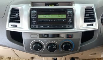 VIGO 4WD 2012 2.5E MT DOUBLE CAB WHITE  5263 full