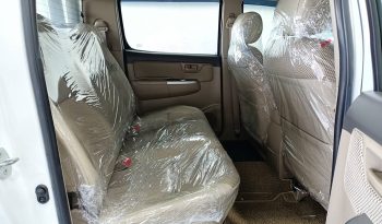 VIGO 4WD 2012 2.5E MT DOUBLE CAB WHITE  5263 full
