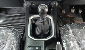 REVO 4WD 2021 2.4E MT SMART CAB SILVER  6393 full