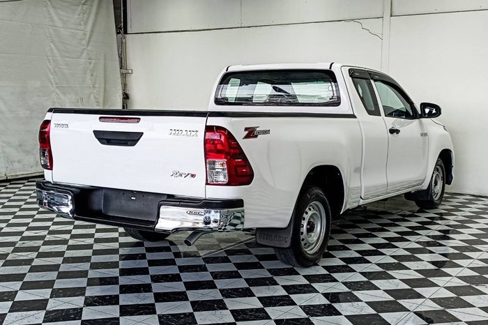 REVO 2WD 2019 2.4E MT SMART CAB WHITE  5196 full