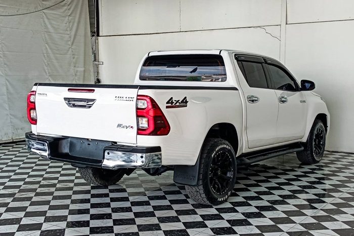 REVO 4WD 2022 2.4E MT DOUBLE CAB WHITE  7275 full
