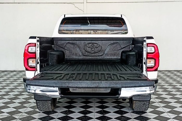 REVO 4WD 2022 2.4E MT DOUBLE CAB WHITE  7275 full