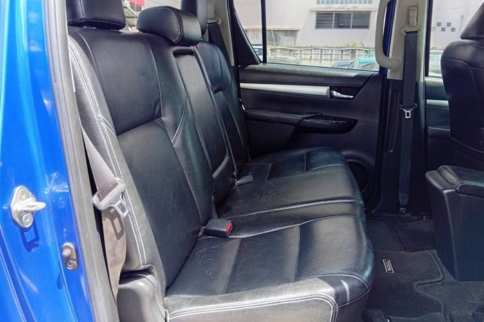 REVO PRE 2019 2.4E AT DOUBLE CAB BLUE  9149 full
