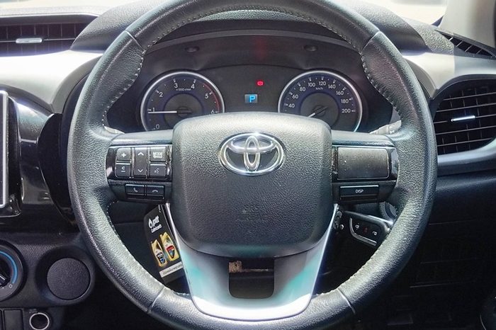 REVO PRE 2019 2.4E AT DOUBLE CAB BLUE  9149 full