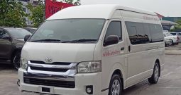 TOYOTA 2WD 2018 3.0 MT COMMUTER WHITE  3011