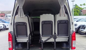 TOYOTA 2WD 2018 3.0 MT COMMUTER WHITE  3011 full
