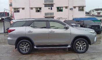 TOYOTA 4WD 2018 2.4V AT FORTUNER SILVER  7679 full