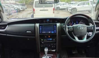 TOYOTA 4WD 2018 2.4V AT FORTUNER SILVER  7679 full
