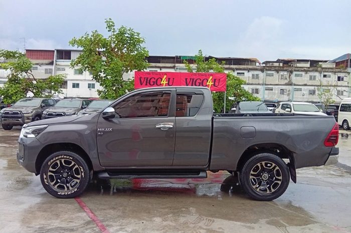 REVO 4WD 2022 2.8G MT SMART CAB DARK GREY 9315 full