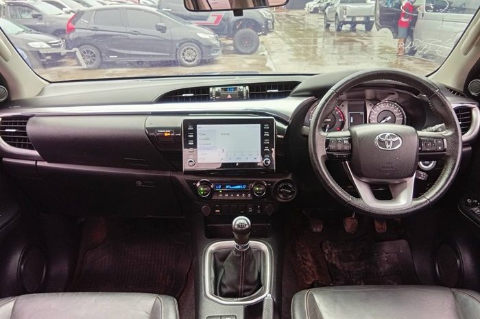 REVO 4WD 2022 2.8G MT SMART CAB DARK GREY 9315 full