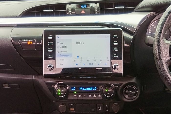 REVO 4WD 2022 2.8G MT SMART CAB DARK GREY 9315 full