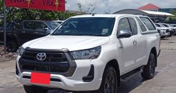 REVO PRE 2020 2.4E AT SMART CAB WHITE  2049