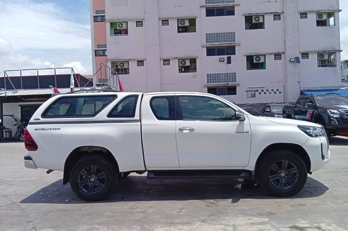 REVO PRE 2020 2.4E AT SMART CAB WHITE  2049 full