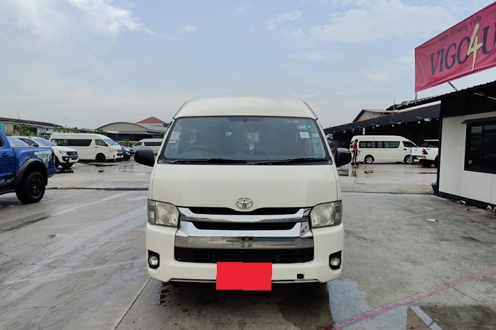 TOYOTA 2WD 2018 2.7 MT COMMUTER WHITE  1660 full