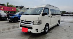 TOYOTA 2WD 2018 2.7 MT COMMUTER WHITE  1660