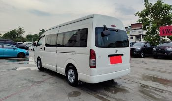 TOYOTA 2WD 2018 2.7 MT COMMUTER WHITE  1660 full