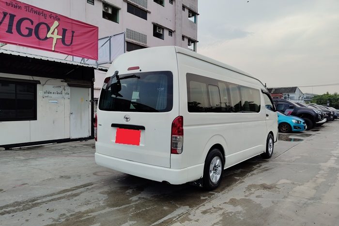 TOYOTA 2WD 2018 2.7 MT COMMUTER WHITE  1660 full