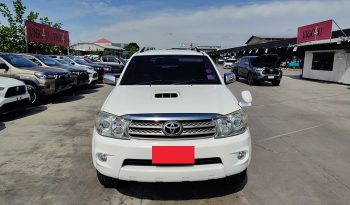 TOYOTA 4WD 2011 3.0V AT FORTUNER WHITE  1948 full