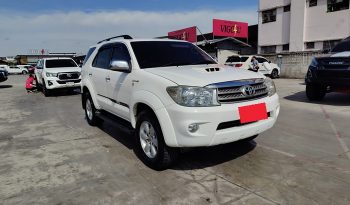TOYOTA 4WD 2011 3.0V AT FORTUNER WHITE  1948 full