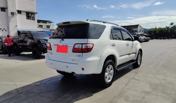 TOYOTA 4WD 2011 3.0V AT FORTUNER WHITE  1948 full