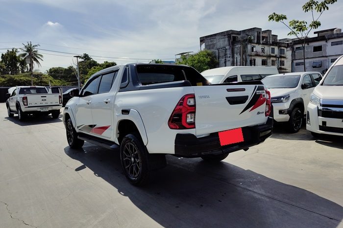 GR 4WD 2023 2.8G AT DOUBLE CAB WHITE  8619 full
