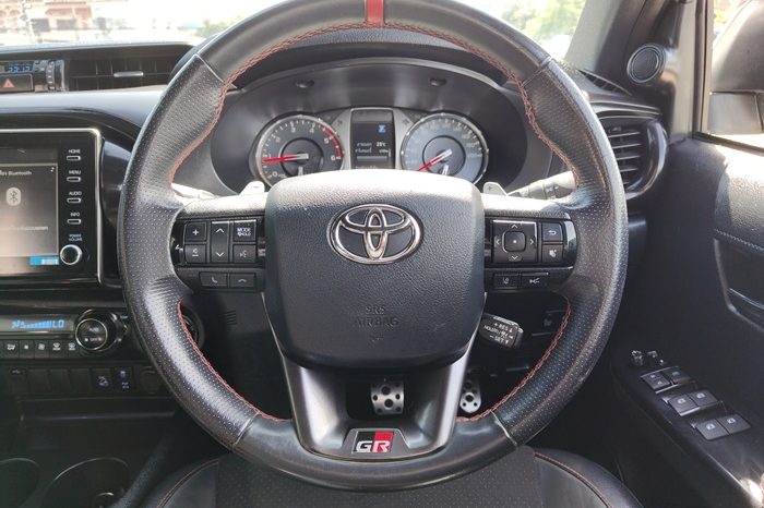 GR 4WD 2023 2.8G AT DOUBLE CAB WHITE  8619 full