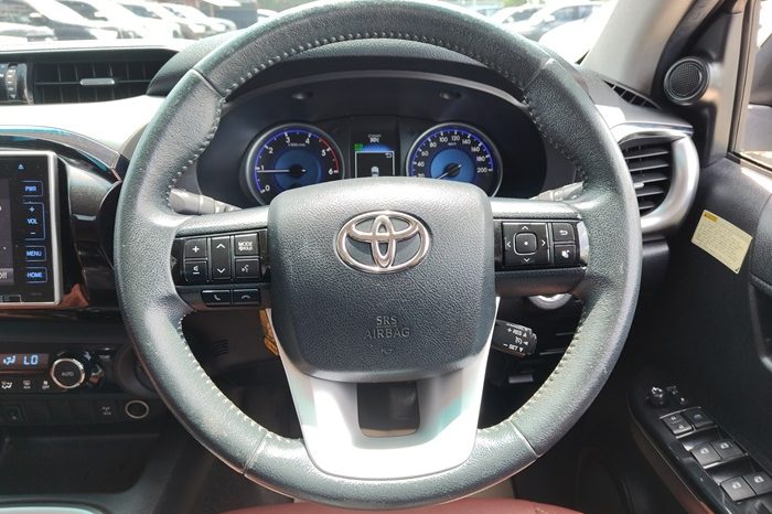 REVO 4WD 2015 2.8G MT DOUBLE CAB BLACK  1747 full