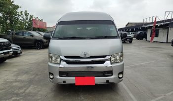 TOYOTA 2WD 2016 3.0 MT COMMUTER SILVER  5549 full