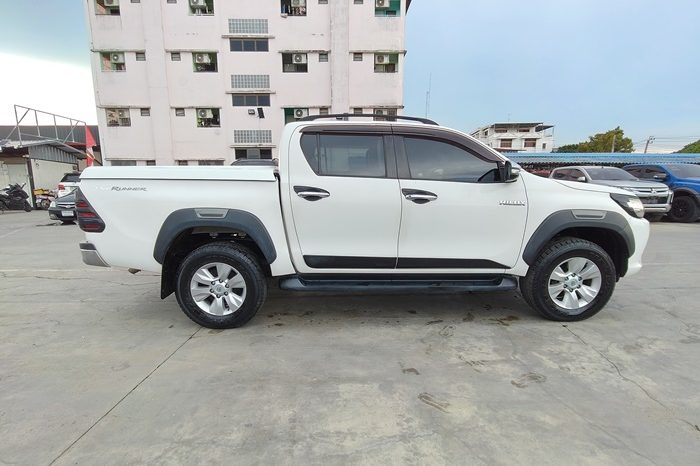 REVO 2WD 2016 2.4E AT DOUBLE CAB WHITE  4197 full