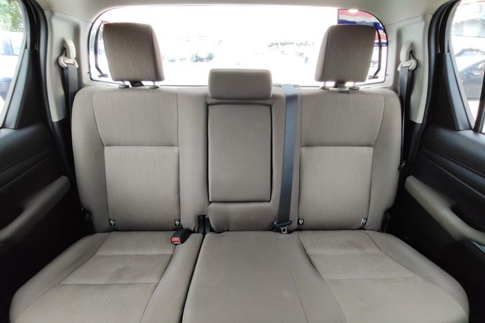 REVO 2WD 2016 2.4E AT DOUBLE CAB WHITE  4197 full