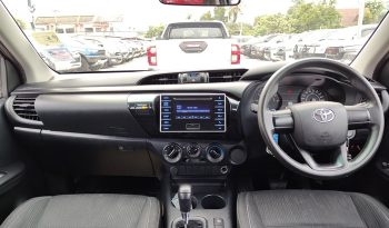 REVO 2WD 2019 2.4J AT DOUBLE CAB SILVER  6670 full