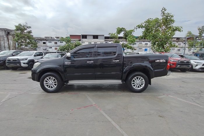 VIGO 4WD 2012 3.0G AT DOUBLE CAB BLACK 2059 full