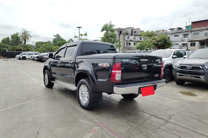 VIGO 4WD 2012 3.0G AT DOUBLE CAB BLACK 2059 full
