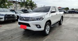 REVO PRE 2017 2.4E AT SMART CAB WHITE  8111