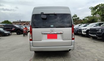 TOYOTA 2020 2WD 2.8 MT COMMUTER SILVER  9916 full