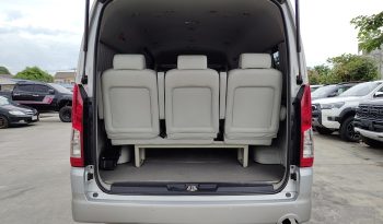 TOYOTA 2020 2WD 2.8 MT COMMUTER SILVER  9916 full