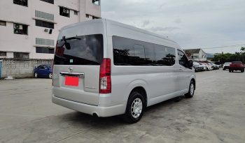 TOYOTA 2020 2WD 2.8 MT COMMUTER SILVER  9916 full