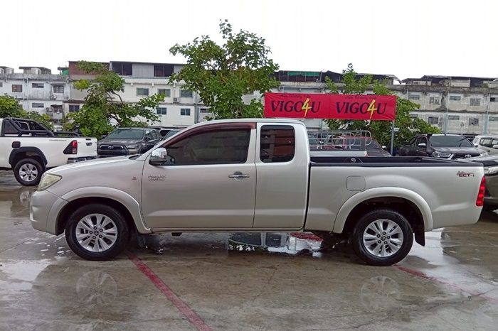 VIGO 2WD 2010 2.7G AT SMART CAB SILVER  1874 full