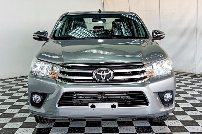 REVO 2WD 2017 2.4J MT DOUBLE CAB SILVER  3867 full