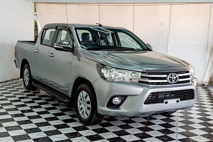 REVO 2WD 2017 2.4J MT DOUBLE CAB SILVER  3867 full