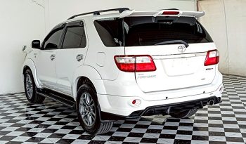 TOYOTA 4WD 2011 3.0V AT FORTUNER WHITE  5211 full