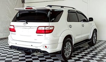 TOYOTA 4WD 2011 3.0V AT FORTUNER WHITE  5211 full