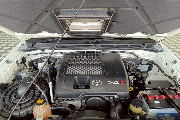 TOYOTA 4WD 2011 3.0V AT FORTUNER WHITE  5211 full