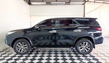 TOYOTA 4WD 2016 2.8V AT FORTUNER BLACK  6426 full
