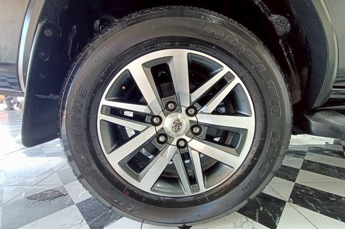 TOYOTA 4WD 2016 2.8V AT FORTUNER BLACK  6426 full