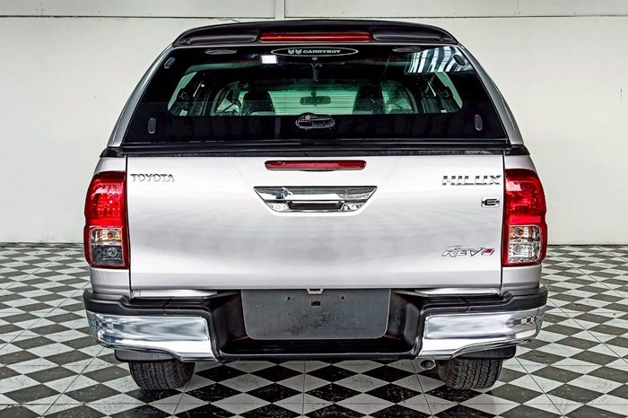 REVO 4WD 2020 2.4E MT SMART CAB SILVER  8639 full