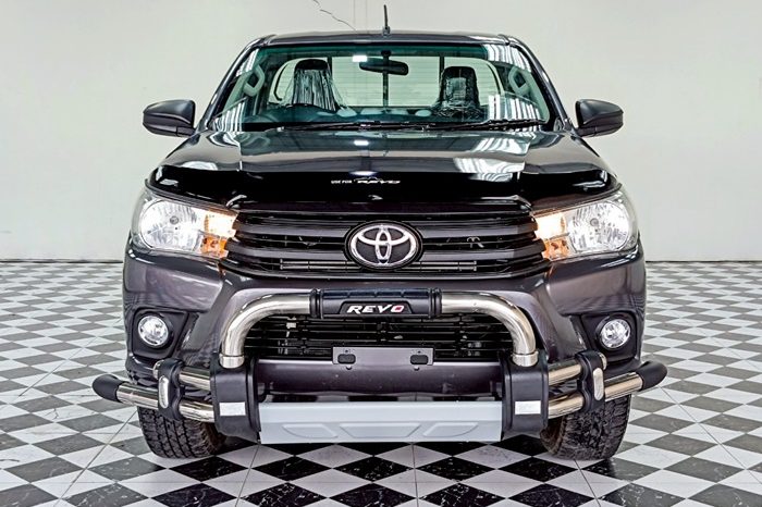 REVO 4WD 2018 2.8J MT STANDARD DARK GREY  8696 full