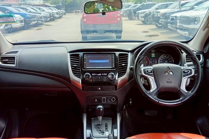 MITSUBISHI 4WD 2018 2.4 AT DOUBLE CAB BLACK  8988 full