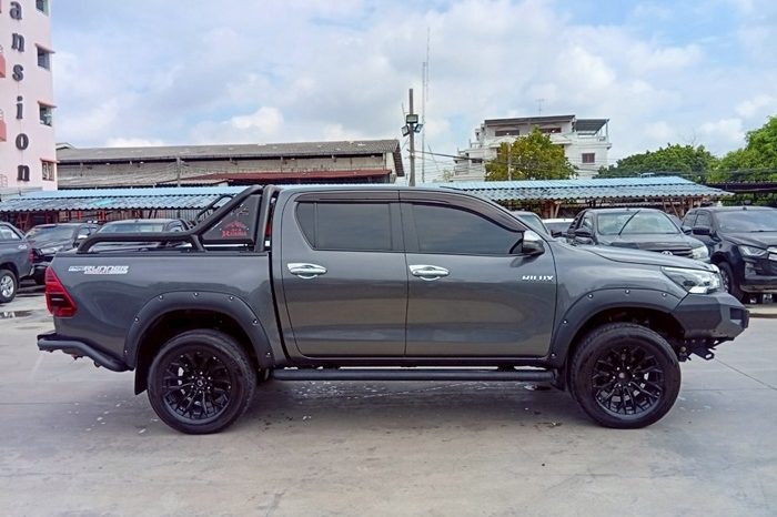 REVO 2WD 2022 2.4E AT DOUBLE CAB DARK GREY  936 full