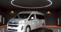 TOYOTA 2020 2WD 2.8 MT COMMUTER SILVER  9916